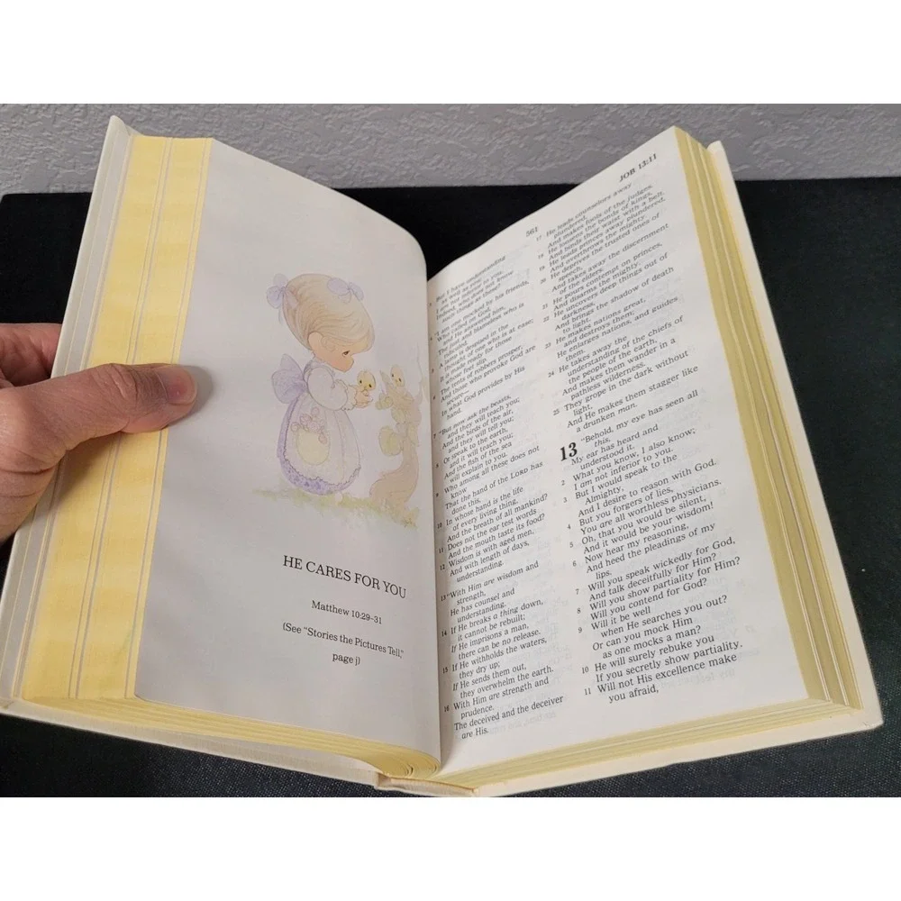 VTG 1985 Precious Moments Bible Hardcover NKJV with Original Box Clean Unmarked